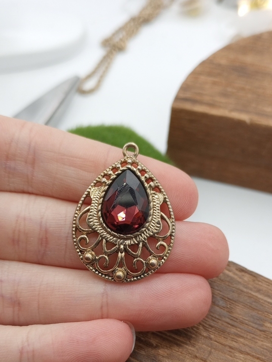 Jewelry - Purple Garnet Filigree Pendant with Deep Tone Teardrop  P255